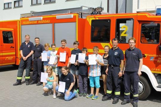 Urkunden der Jugendfeuerwehr Weiskirchen